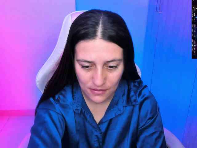 Saskyaajohnson webcam