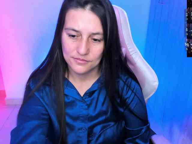 Saskyaajohnson webcam
