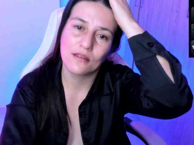 Saskyaajohnson webcam
