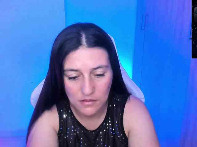 Saskyaajohnson webcam