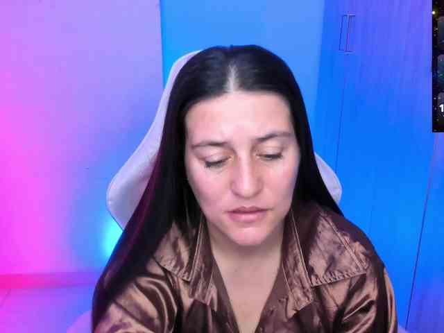 Saskyaajohnson webcam