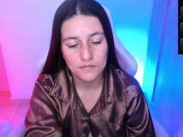 Saskyaajohnson webcam