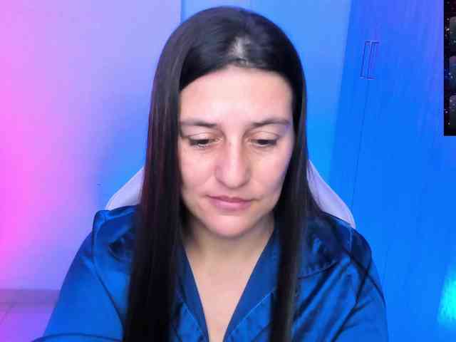 Saskyaajohnson webcam