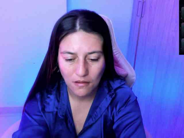 Saskyaajohnson webcam