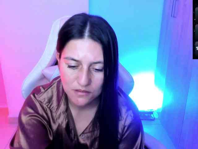 Saskyaajohnson webcam