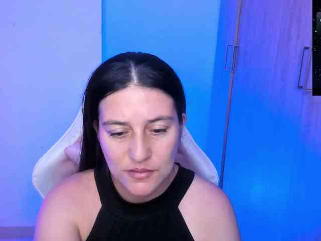 Saskyaajohnson webcam