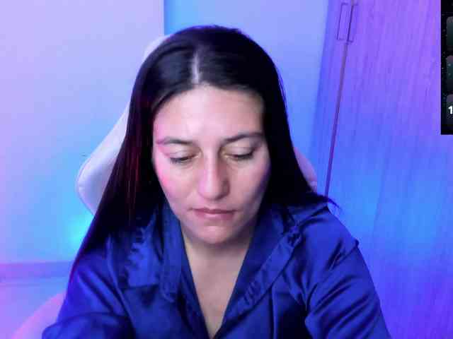 Saskyaajohnson webcam