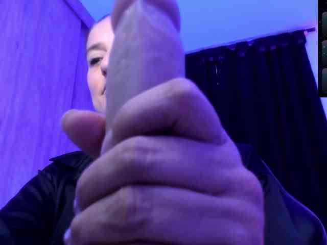 Saskyaajohnson webcam