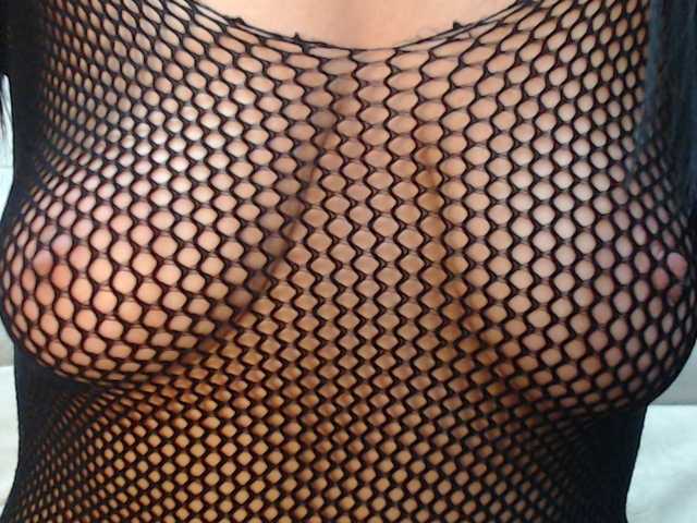 Alina-black live webcam show