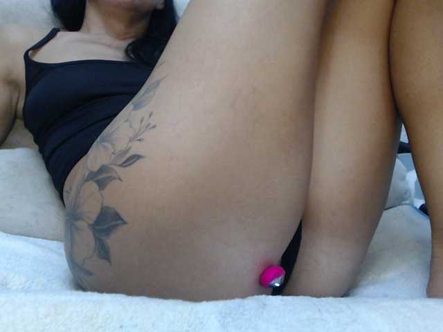 beautiful-pussy live cam preview
