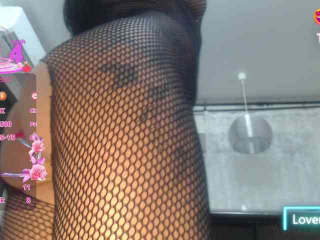 Alina-black webcam