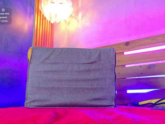 nicki-doll Live Webcam on BongaCams