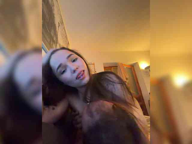 Leslie19 webcam
