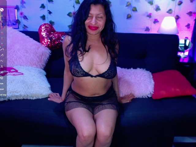 AbbyPrincessAGT live cam on BongaCams