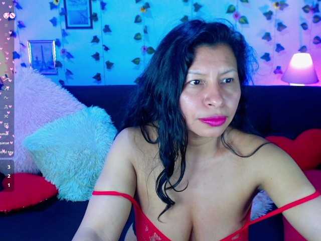 AbbyPrincessAGT — live female cam