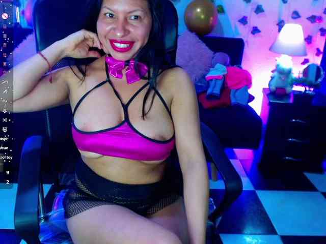 AbbyPrincessAGT webcam