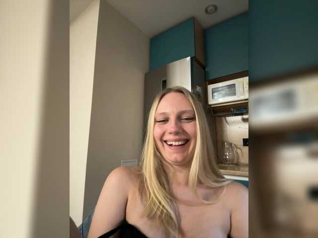 HotWillow live webcam show
