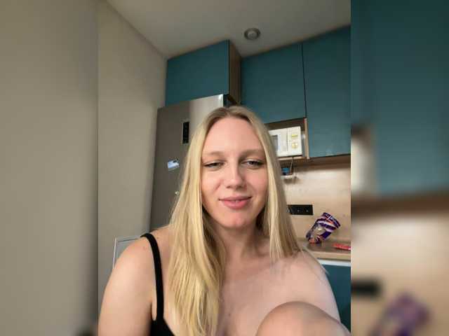 HotWillow live cam
