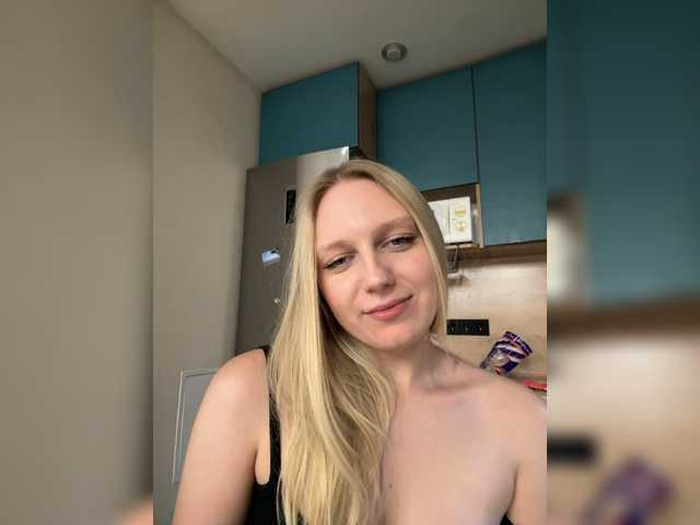 HotWillow live webcam show