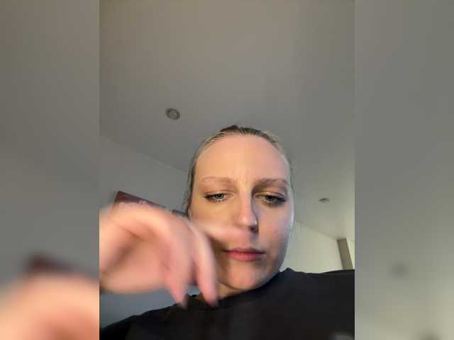 hotwillow online