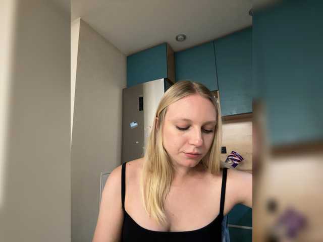HotWillow live webcam show