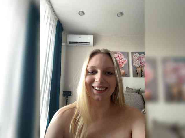 HotWillow webcam