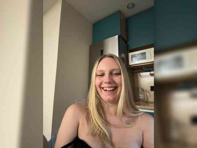 HotWillow webcam
