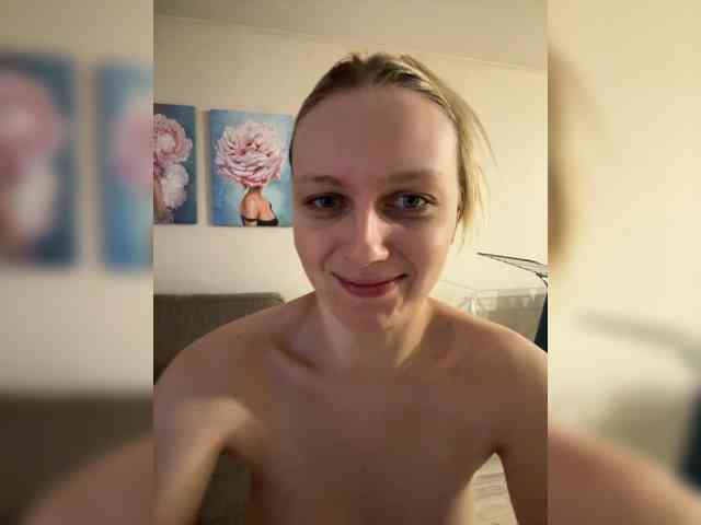 HotWillow webcam