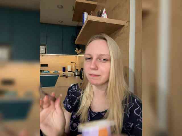 HotWillow webcam