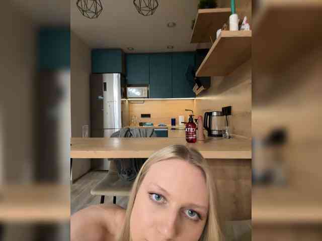 HotWillow webcam
