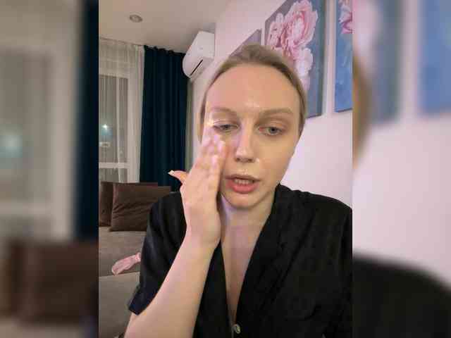 HotWillow webcam