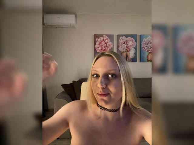 HotWillow webcam
