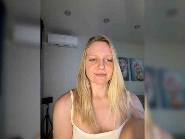 HotWillow webcam