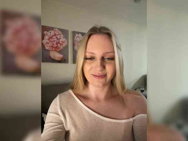 HotWillow webcam