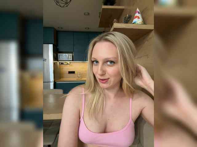 HotWillow webcam