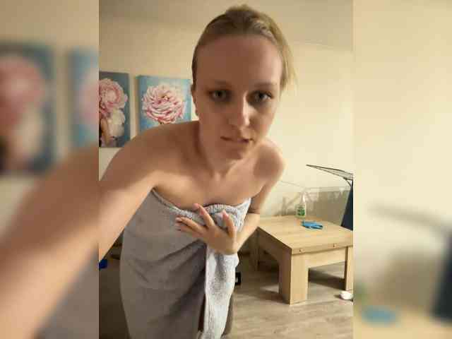 HotWillow webcam