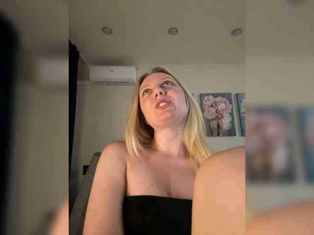 HotWillow webcam
