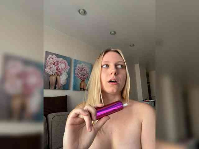 HotWillow webcam