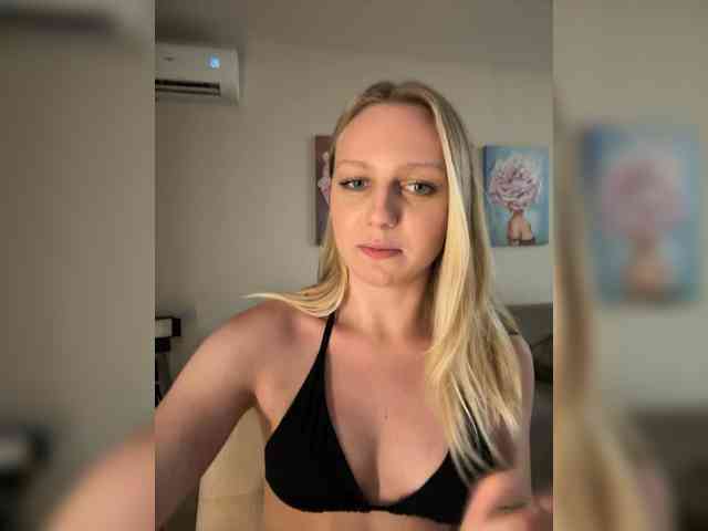 HotWillow webcam