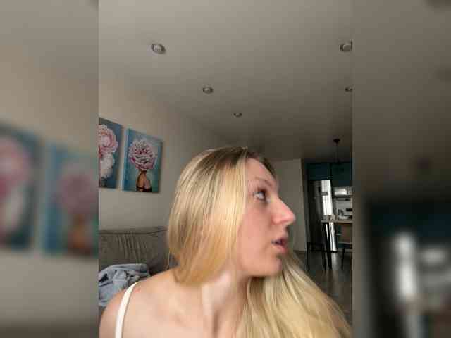 HotWillow webcam