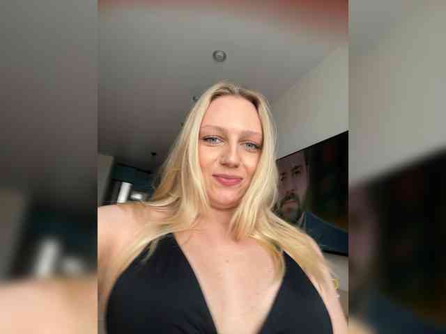 HotWillow webcam
