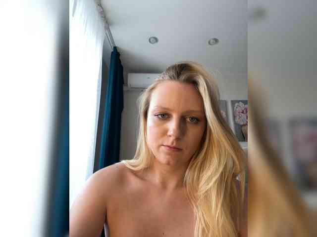 HotWillow webcam