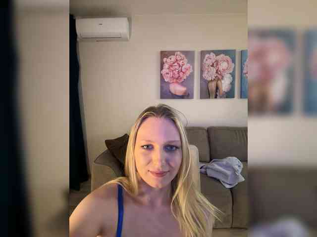 HotWillow webcam