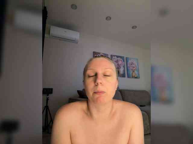 HotWillow webcam