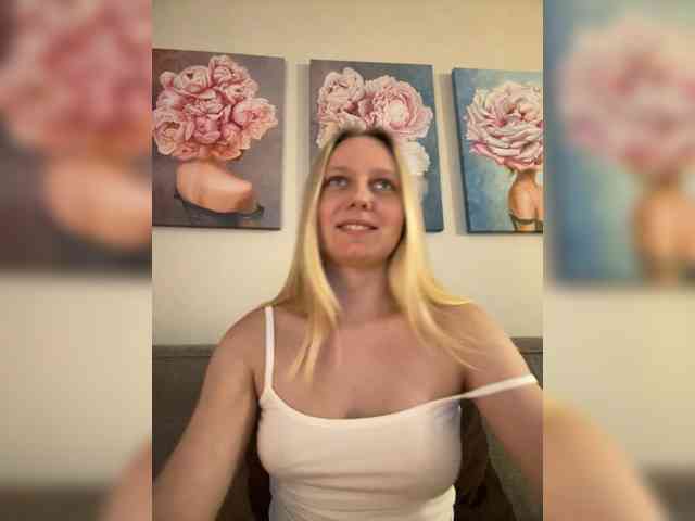 HotWillow webcam