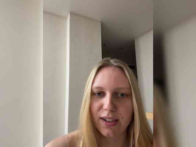 HotWillow webcam