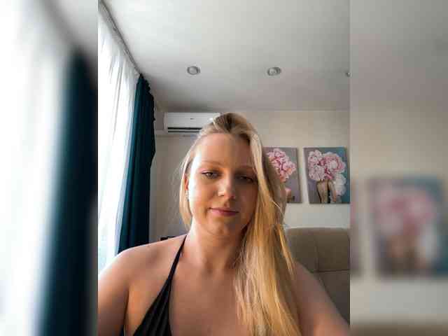HotWillow webcam