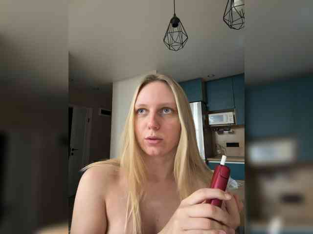 HotWillow Sex Cam Show