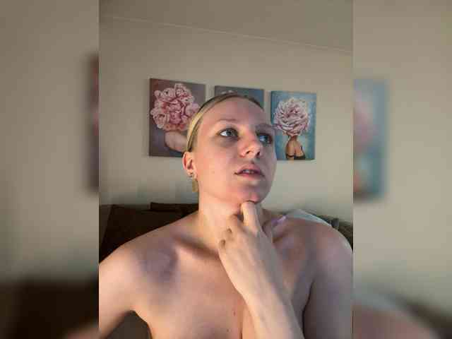 HotWillow webcam