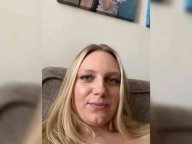 HotWillow webcam